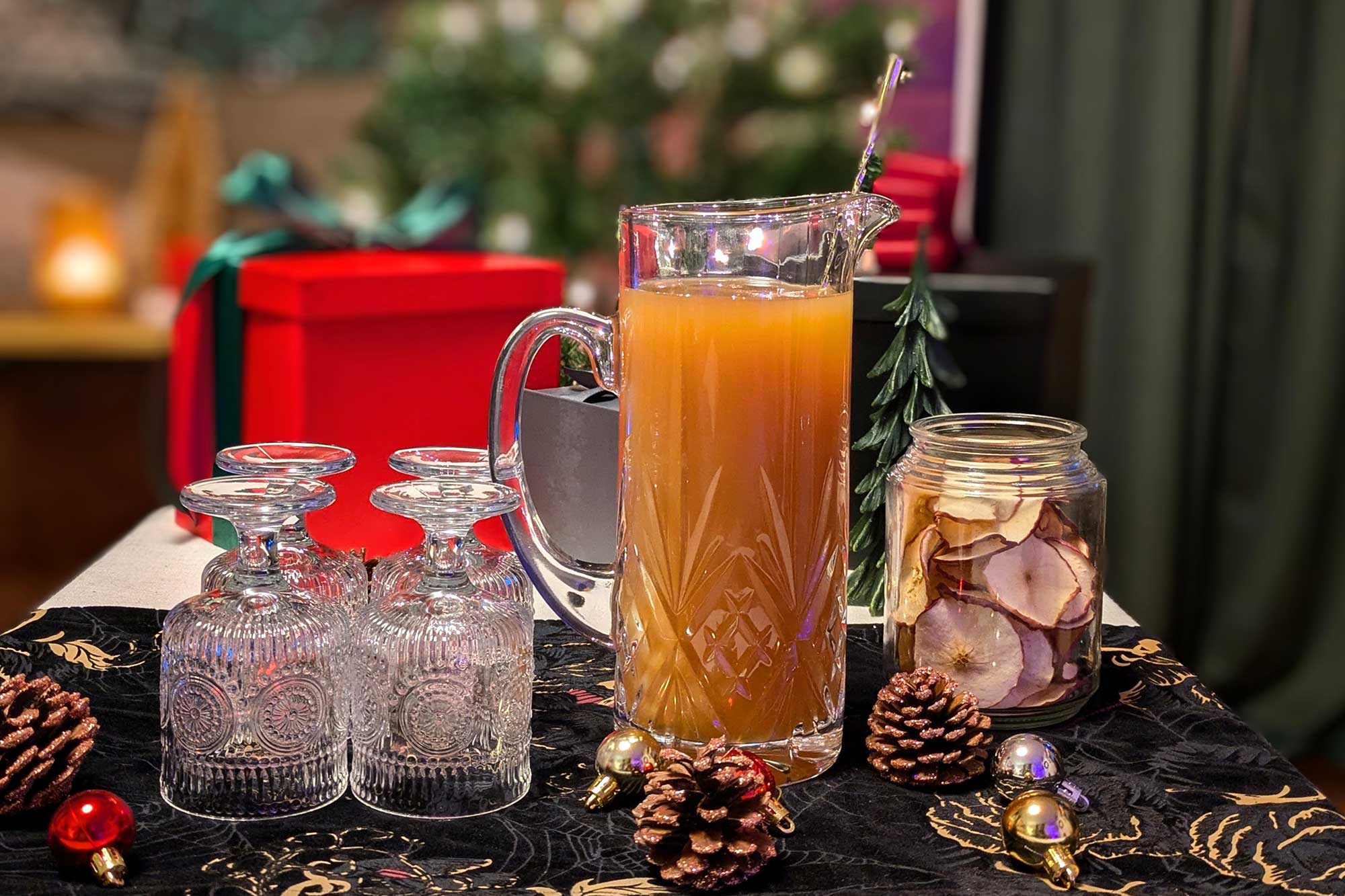 Batched Cocktails for Holiday Get-Togethers