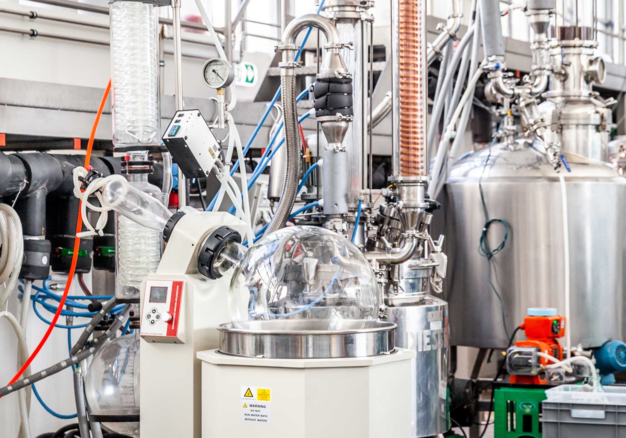 How Vacuum Distillation Can Unlock Unique Botanical Expressions